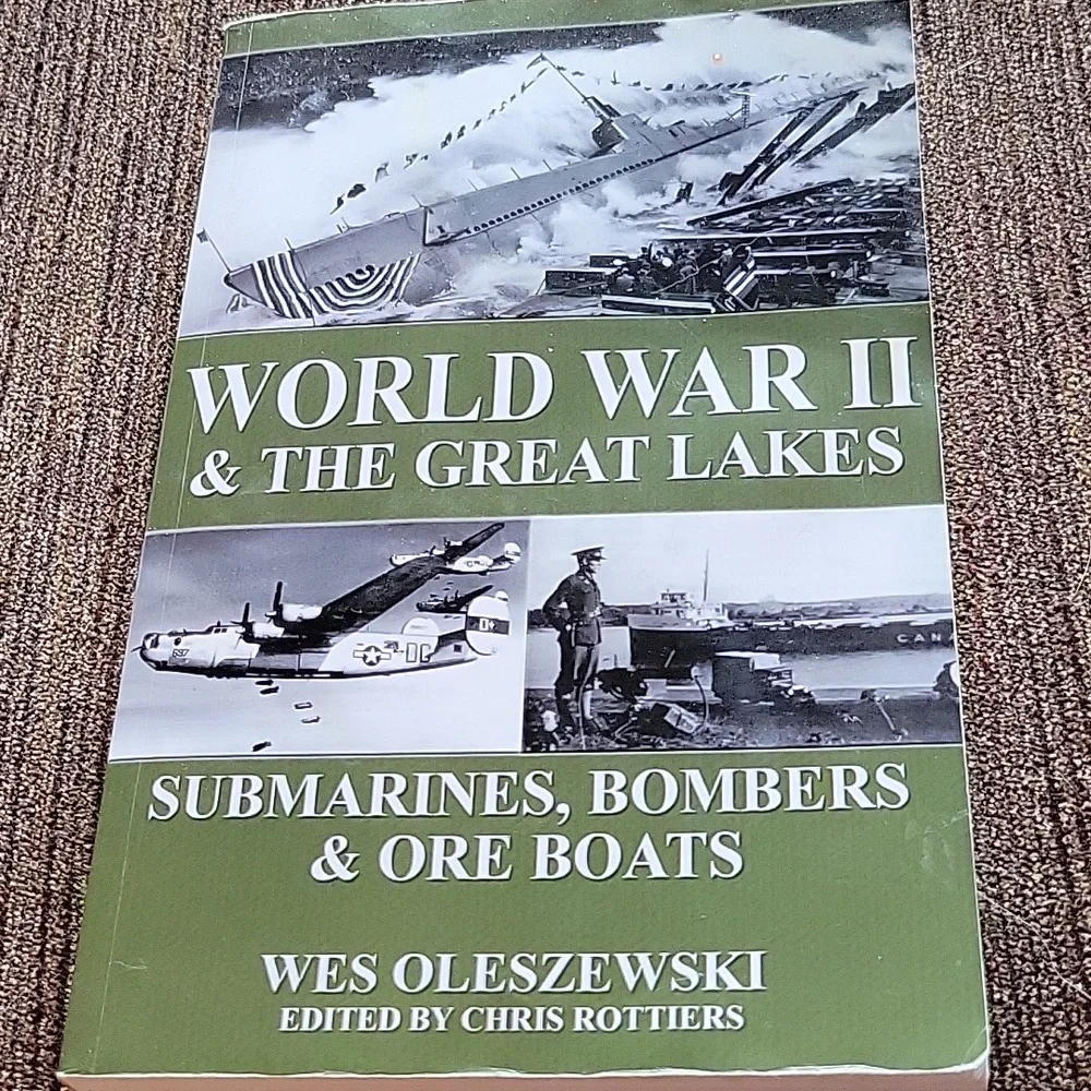 Book Bundle - Picture 4 of 9